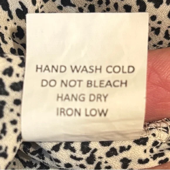 Sienna Sky Black and White Speckled Tie-Front Blouse - Picture 11 of 12